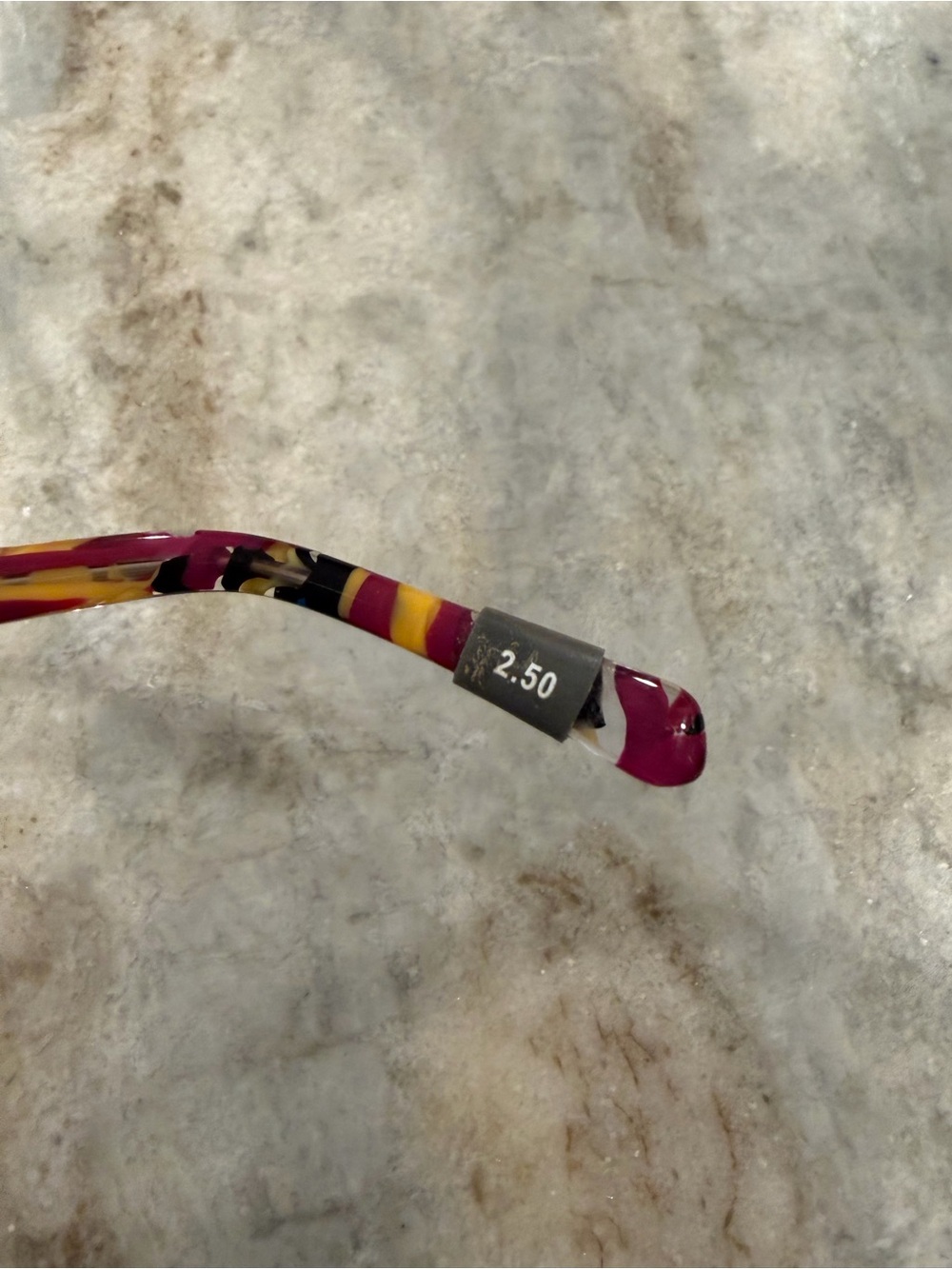 NWT eyebobs Rectangular 2.5 Reading Glasses “WHO NOSE” with branded case - Picture 4 of 8